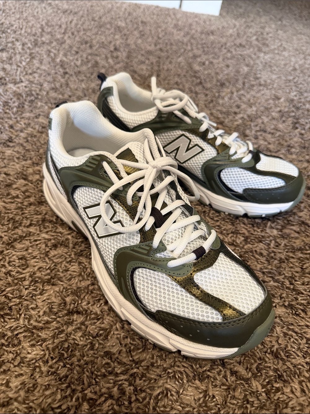 New Balance unisex White and Olive Green Mesh Sneakers